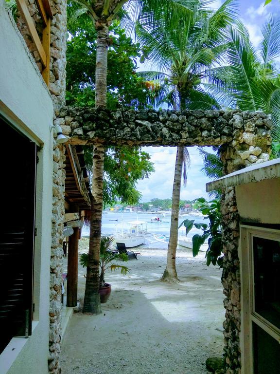 Angelina Beach Resort & Italian Restaurant Malapascua Extérieur photo